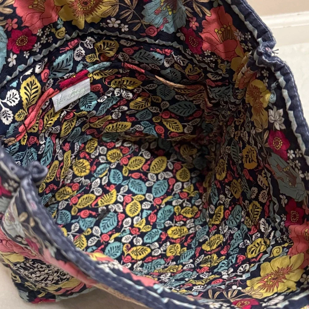 Vera Bradley Happy Snails Floral Navy Multicolor Quilted Tote Bag Purse